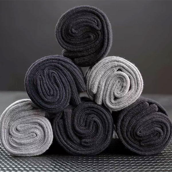 Qu'est-ce que les quarts de chaussettes par rapport aux chaussettes complètes ?