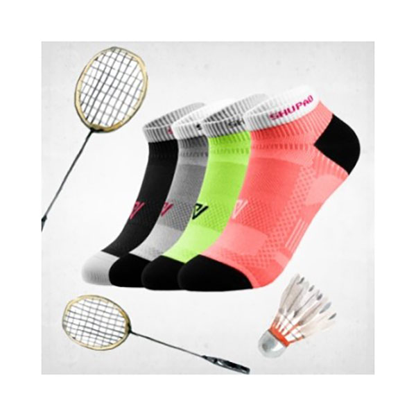 De quel type de chaussettes avez-vous besoin pour jouer au badminton ?